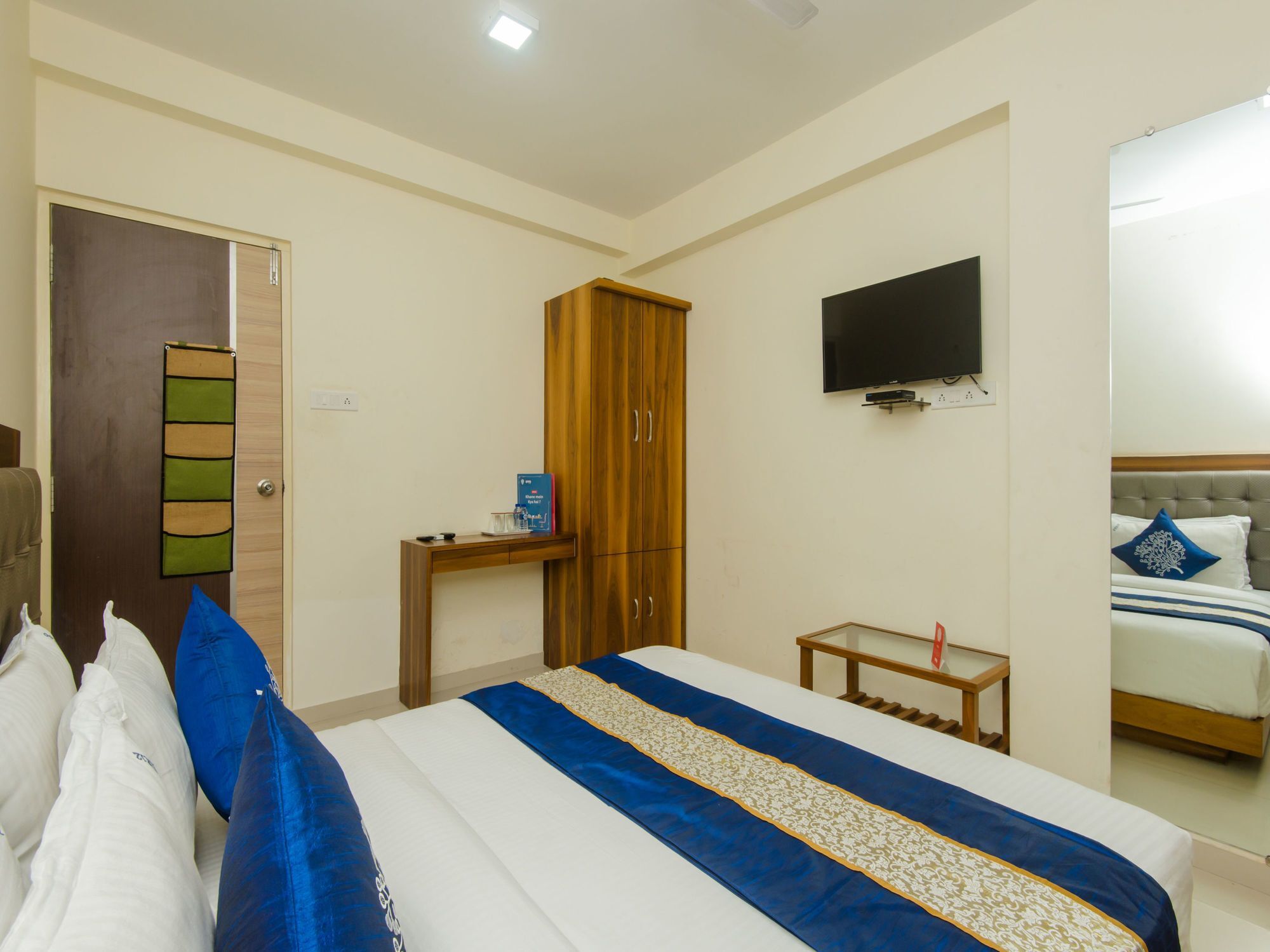 Oyo 11441 Hotel Blue Bells Residency Мумбаї Екстер'єр фото