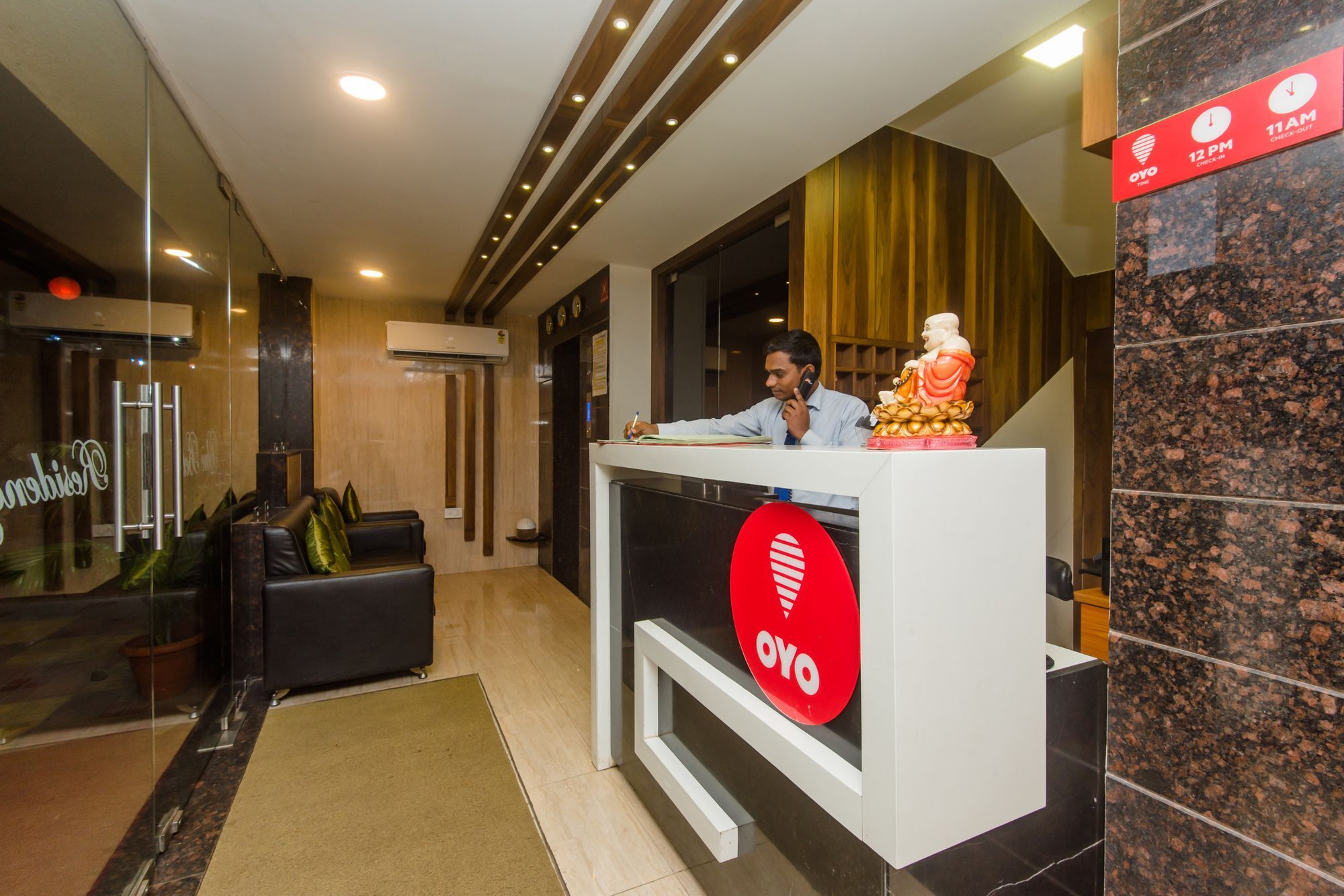 Oyo 11441 Hotel Blue Bells Residency Мумбаї Екстер'єр фото